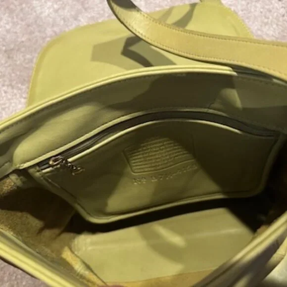 Vintage Coach Leather Chartreuse Cross Body Snap Closure Bag w/ Wallets Included - Picture 13 of 16